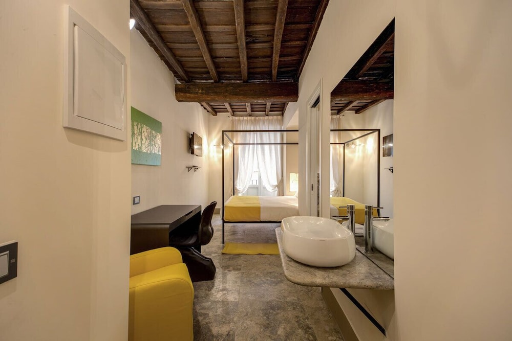 Residenza Argileto 21/22