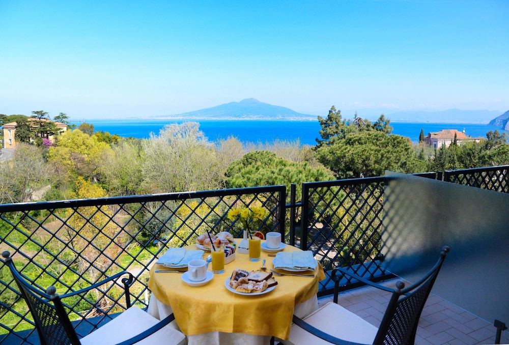 Atlantic Palace Sorrento - Adults Only 30/50