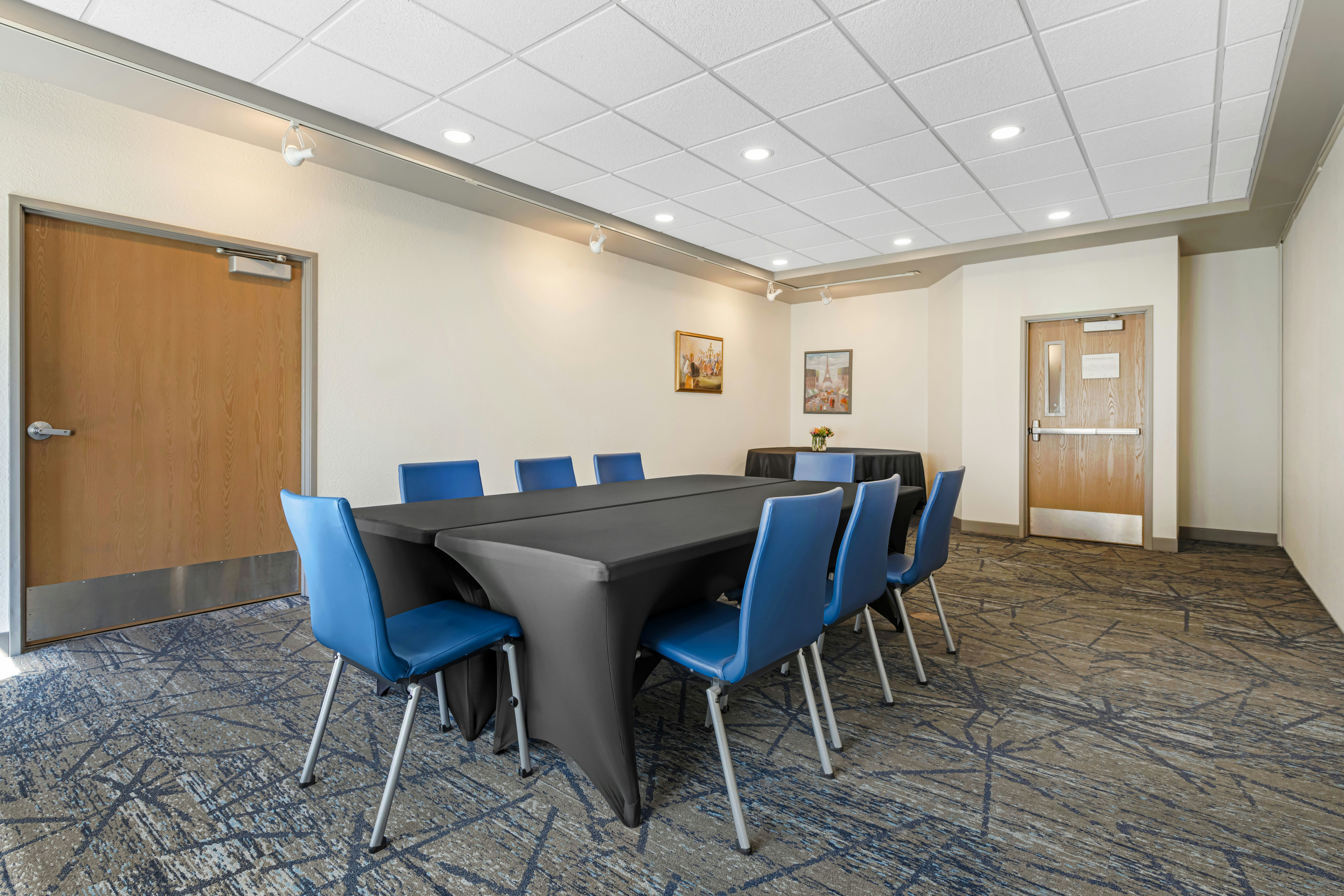 Holiday Inn Express St. Croix Valley 65/76