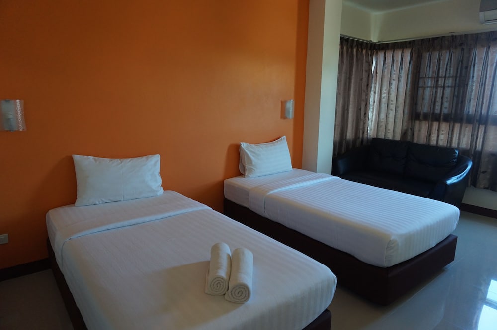Panwalee Hotel 24/64