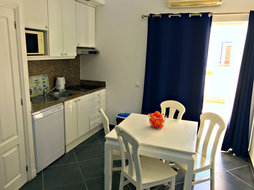 BORDA D AGUA APARTMENTS 29/75