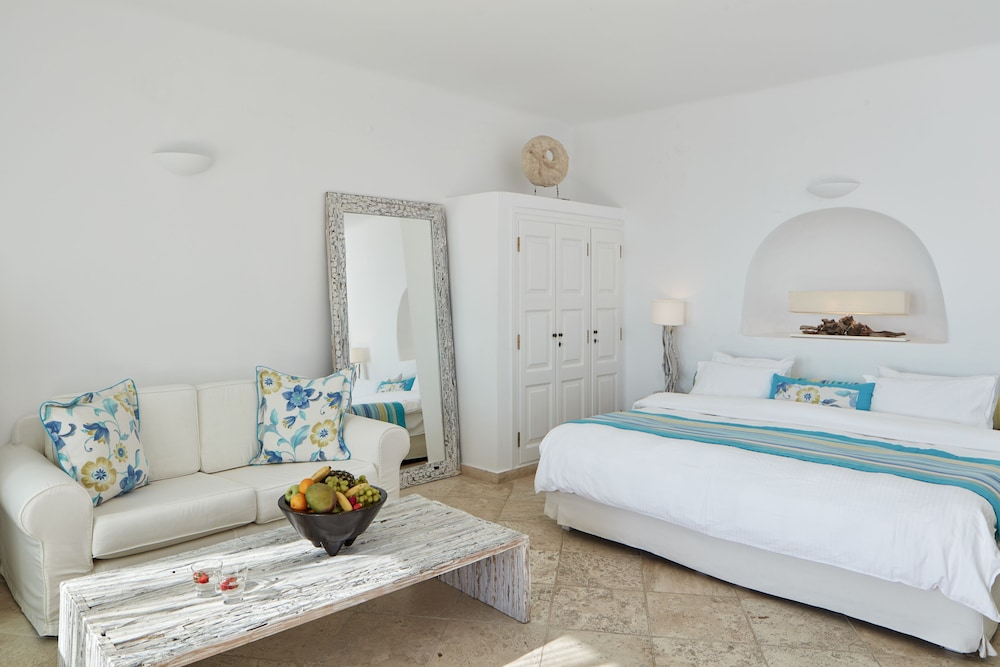 Honeymoon suite sea view with Jacuzzi