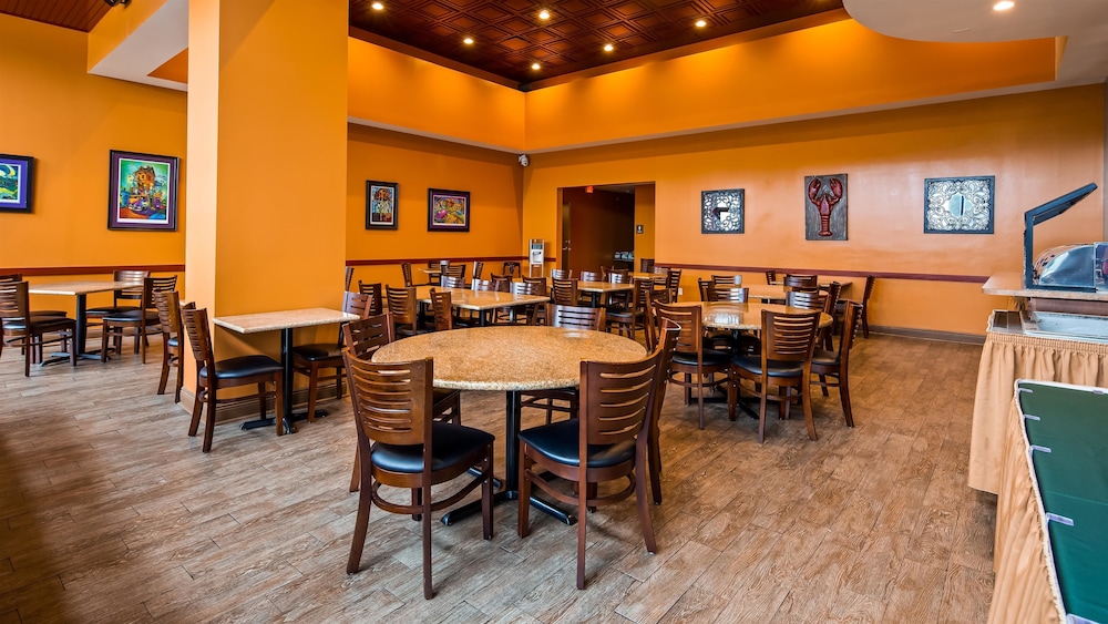 BEST WESTERN PLUS WESTBANK 41/50