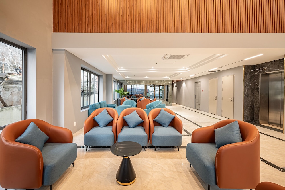 Tahiti Central Hotel 52/59