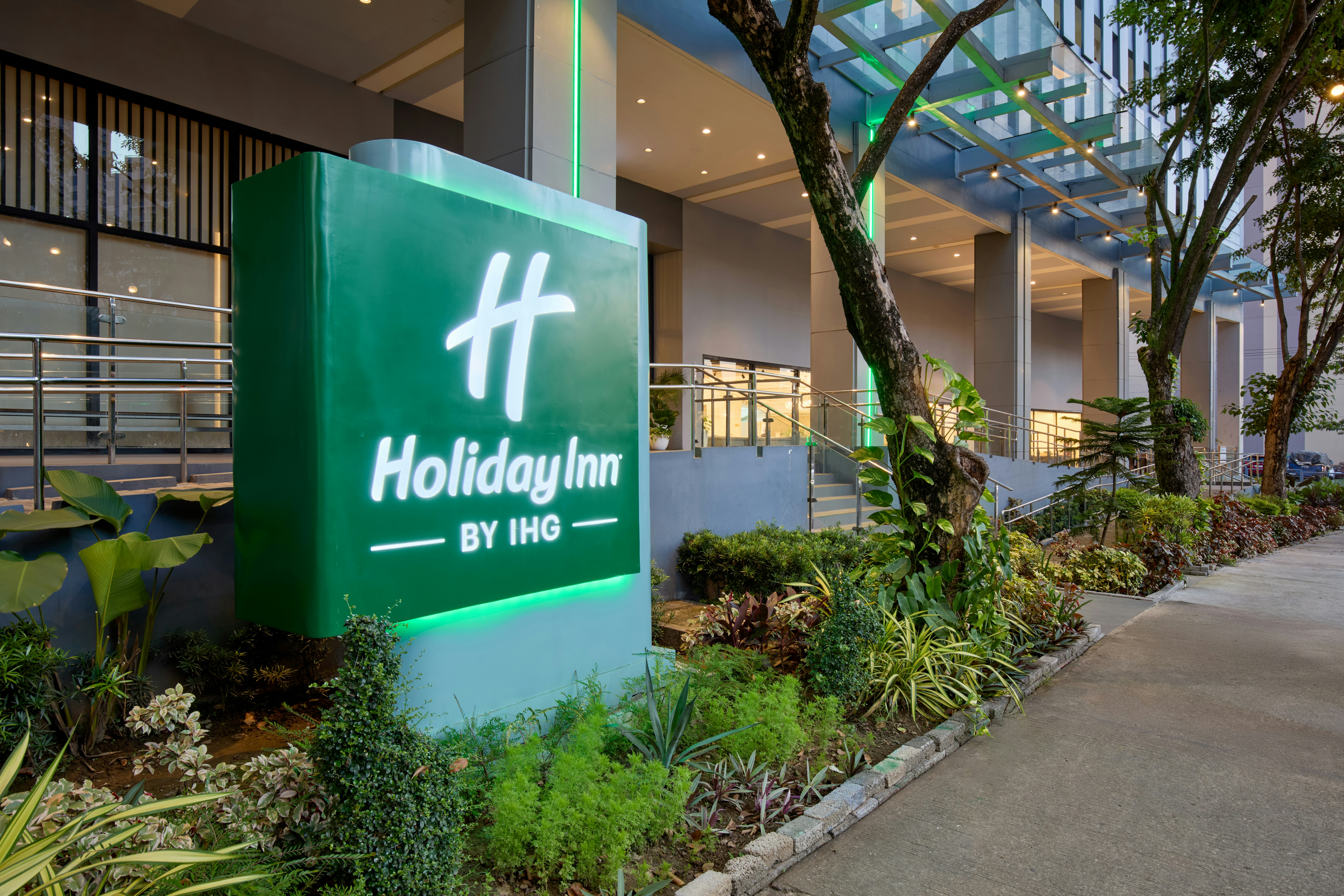 Holiday Inn CEBU CITY 69/69