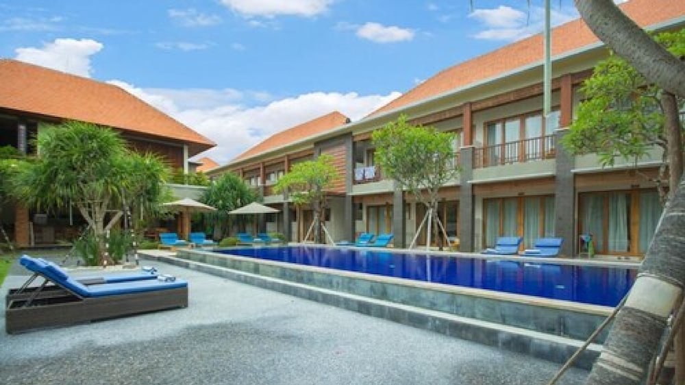 Kubu Cempaka Seminyak Hotel 6/62