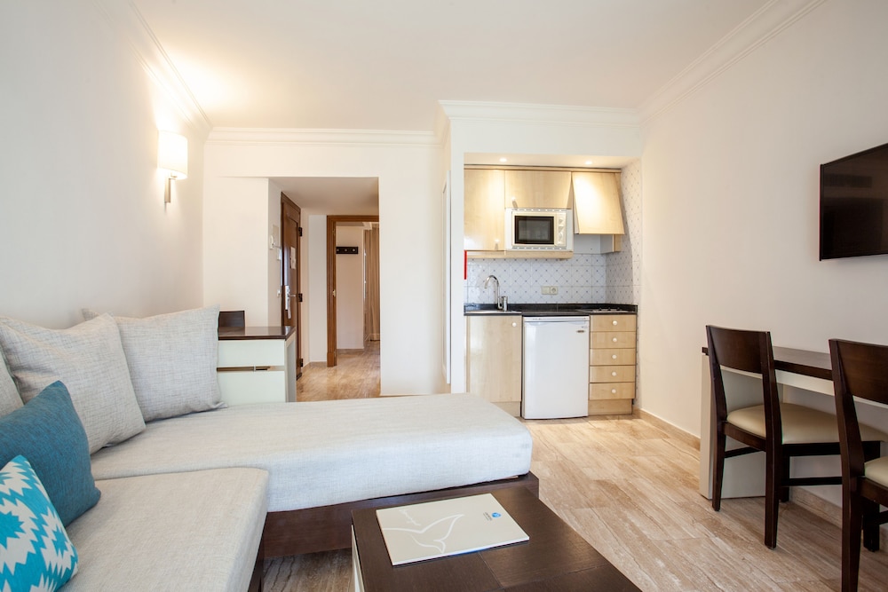 Grupotel Los Principes and Spa 32/47