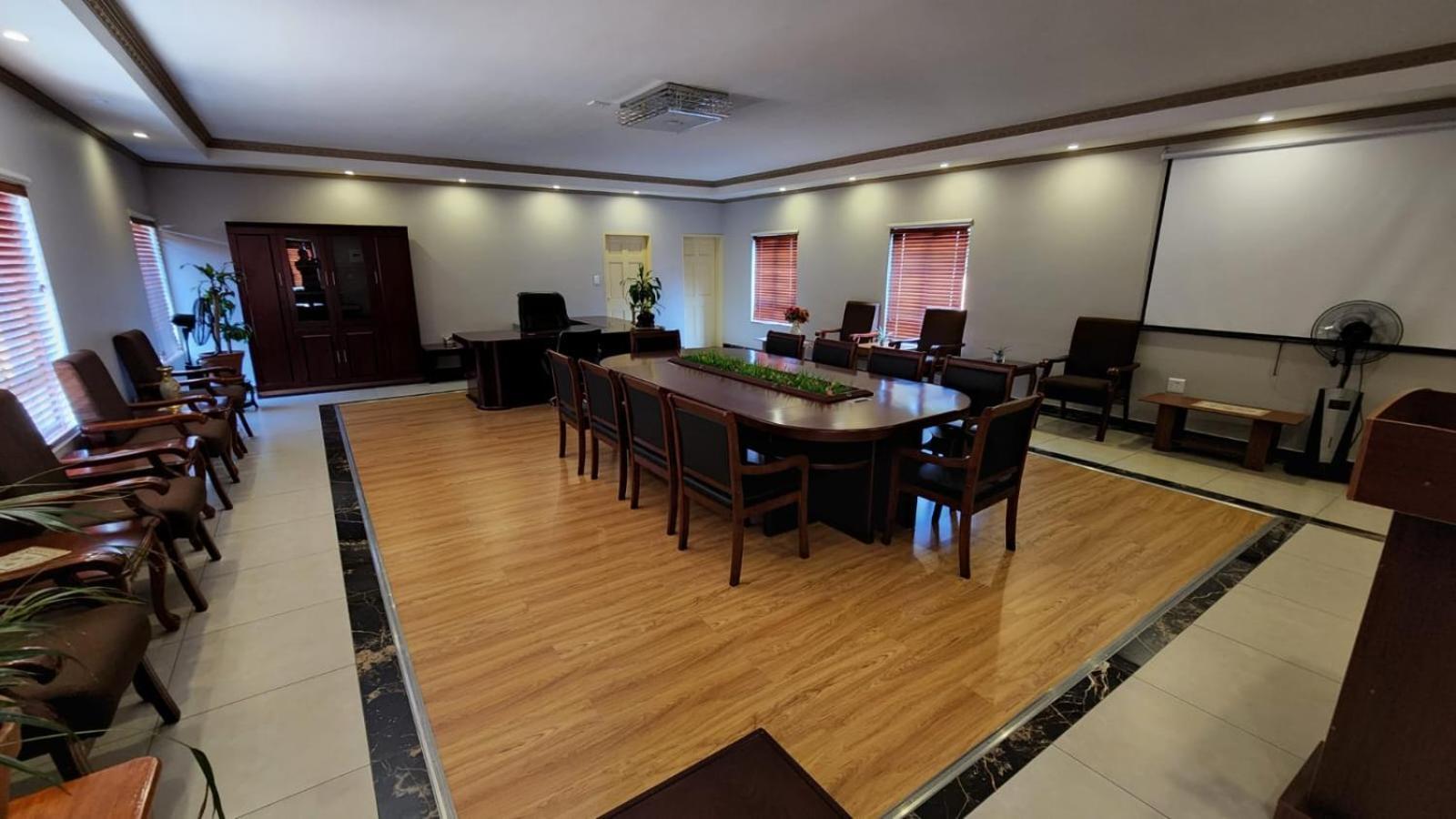 Lily Park Lodge 34/50