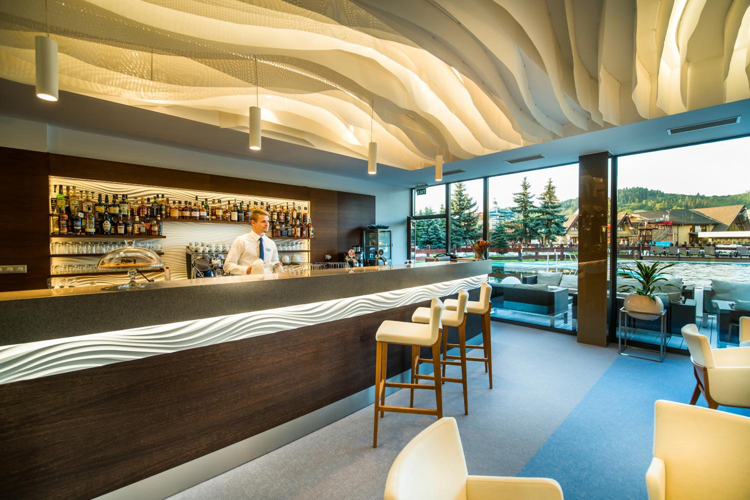 Galeria Hotel Thermal Besenova 37/51