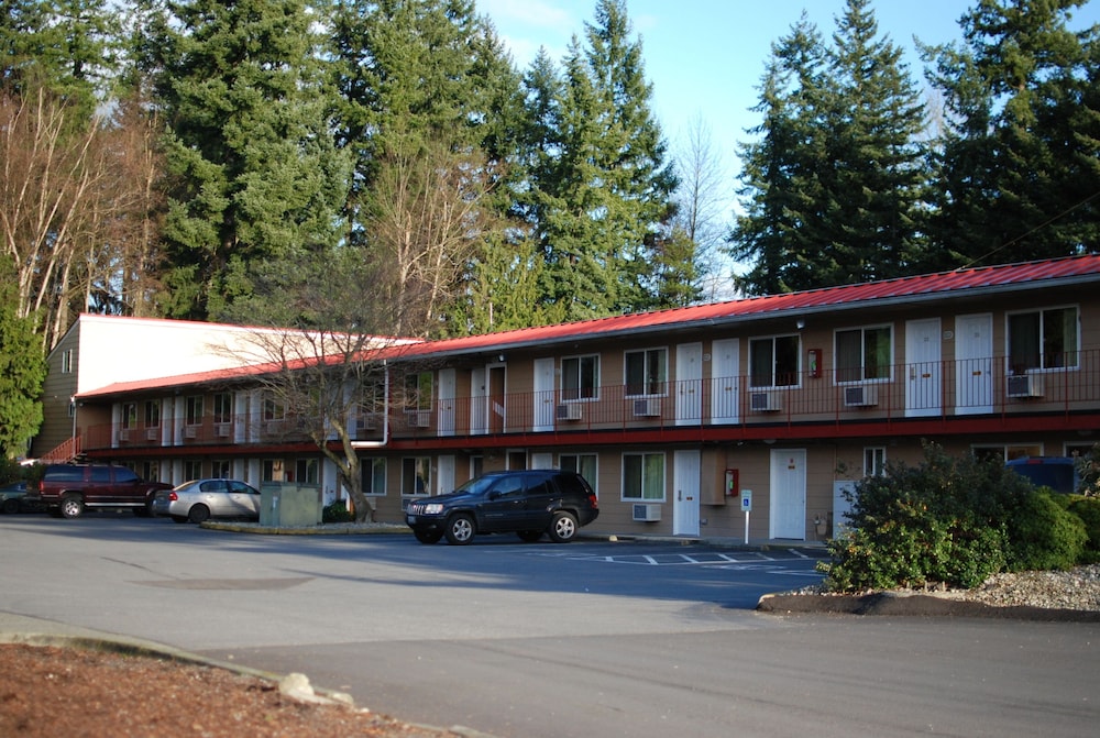 Smokey Point Motor Inn 68/69