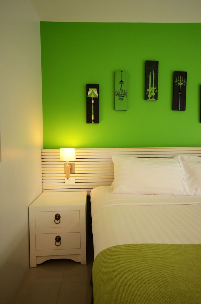 The Lantern Resorts Patong Phuket 16/71