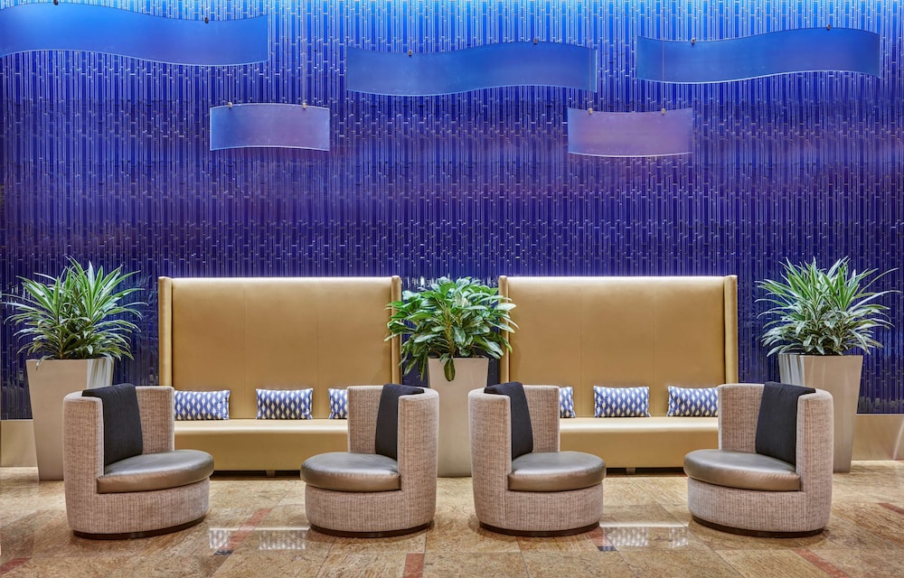 Hilton Baltimore Inner Harbor 57/84