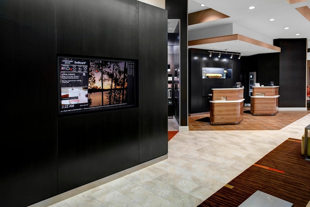 Courtyard By Marriott St Cloud Le St Germain Suite Hotel 3/28