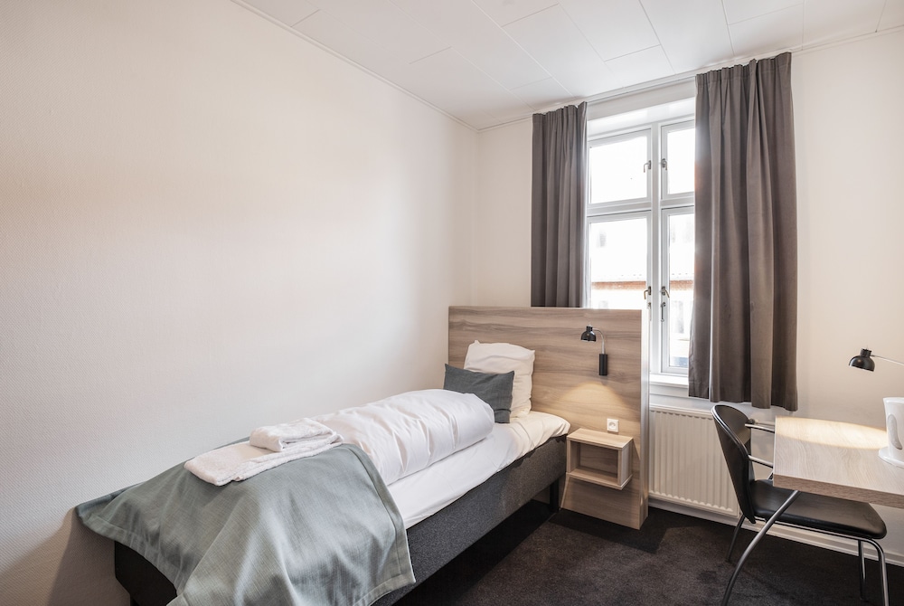 Hotel Ansgar Esbjerg 9/69