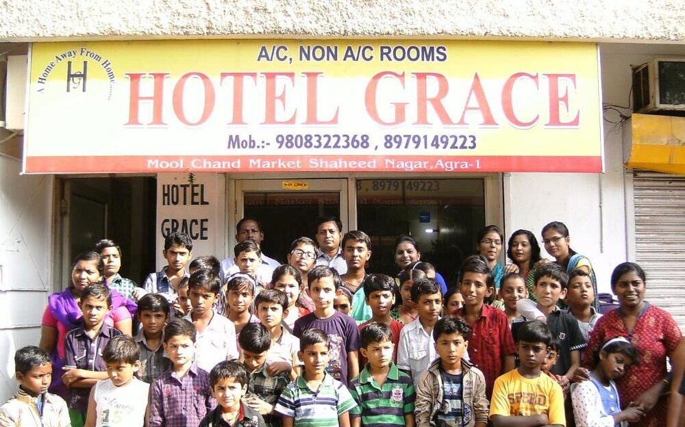 Hotel Grace Agra 43/47