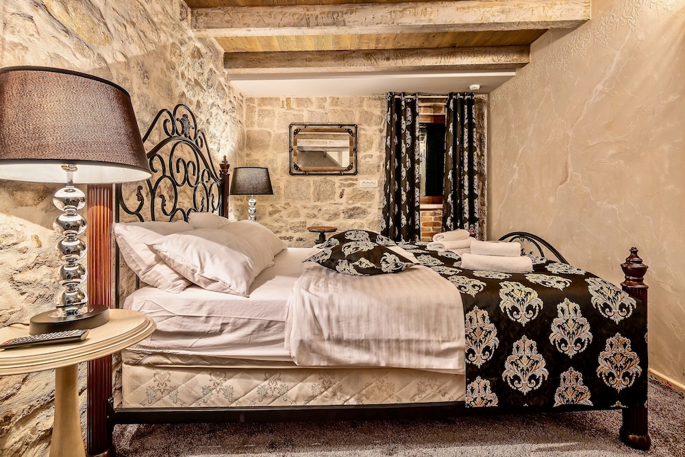 Historic Plaza Varos Split - Adults Only 29/57
