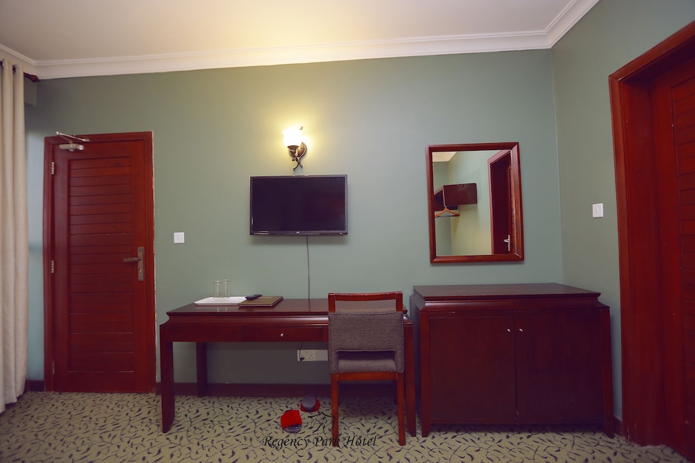 Regency Park Hotel 29/50