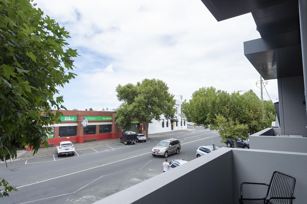 Oaks R Suites Geelong 41/50