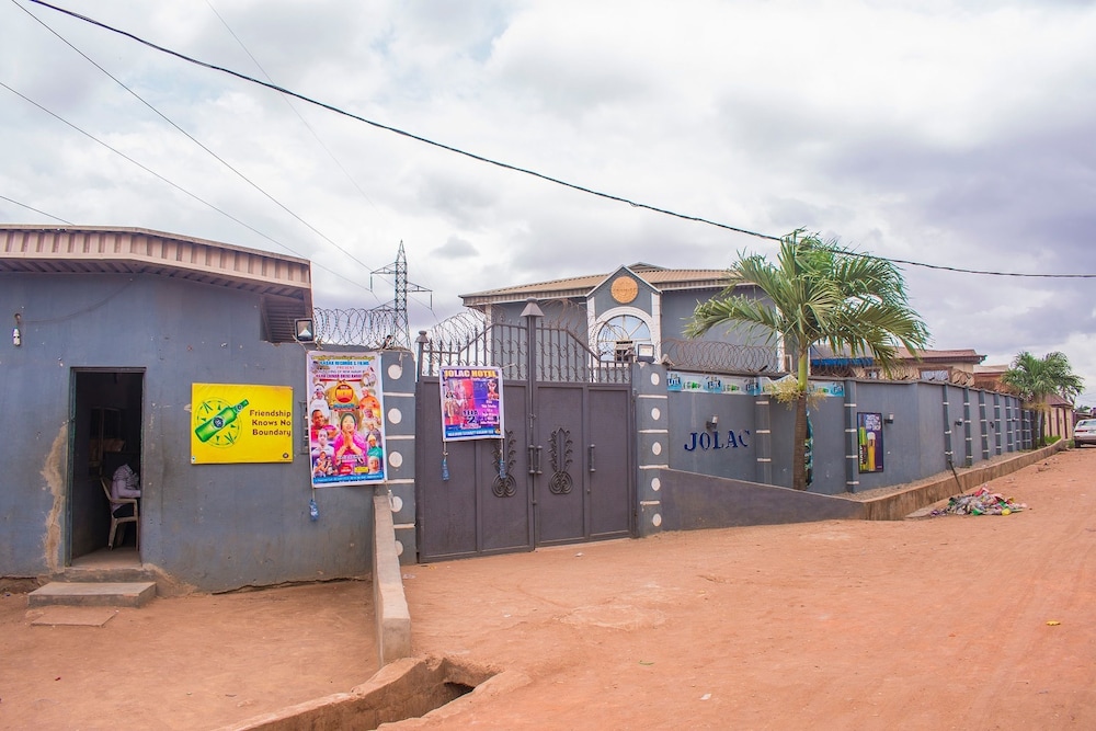 Jolac Hotel And Suites 31/44