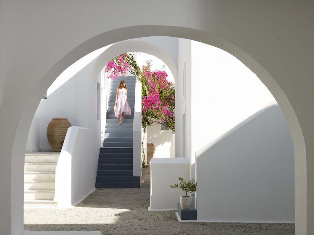 Santorini Kastelli Resort 9/73