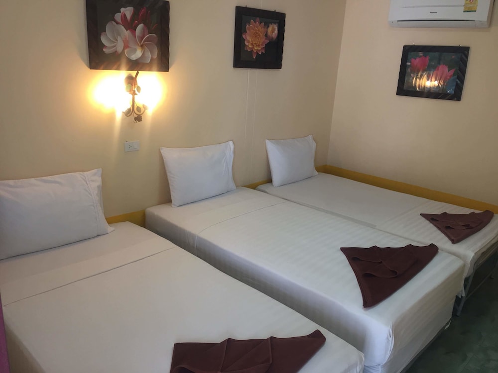 Coco's Guesthouse 25/66