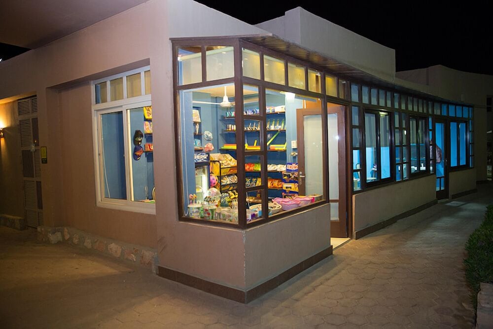 ROMANCE HOTEL in Ataqah