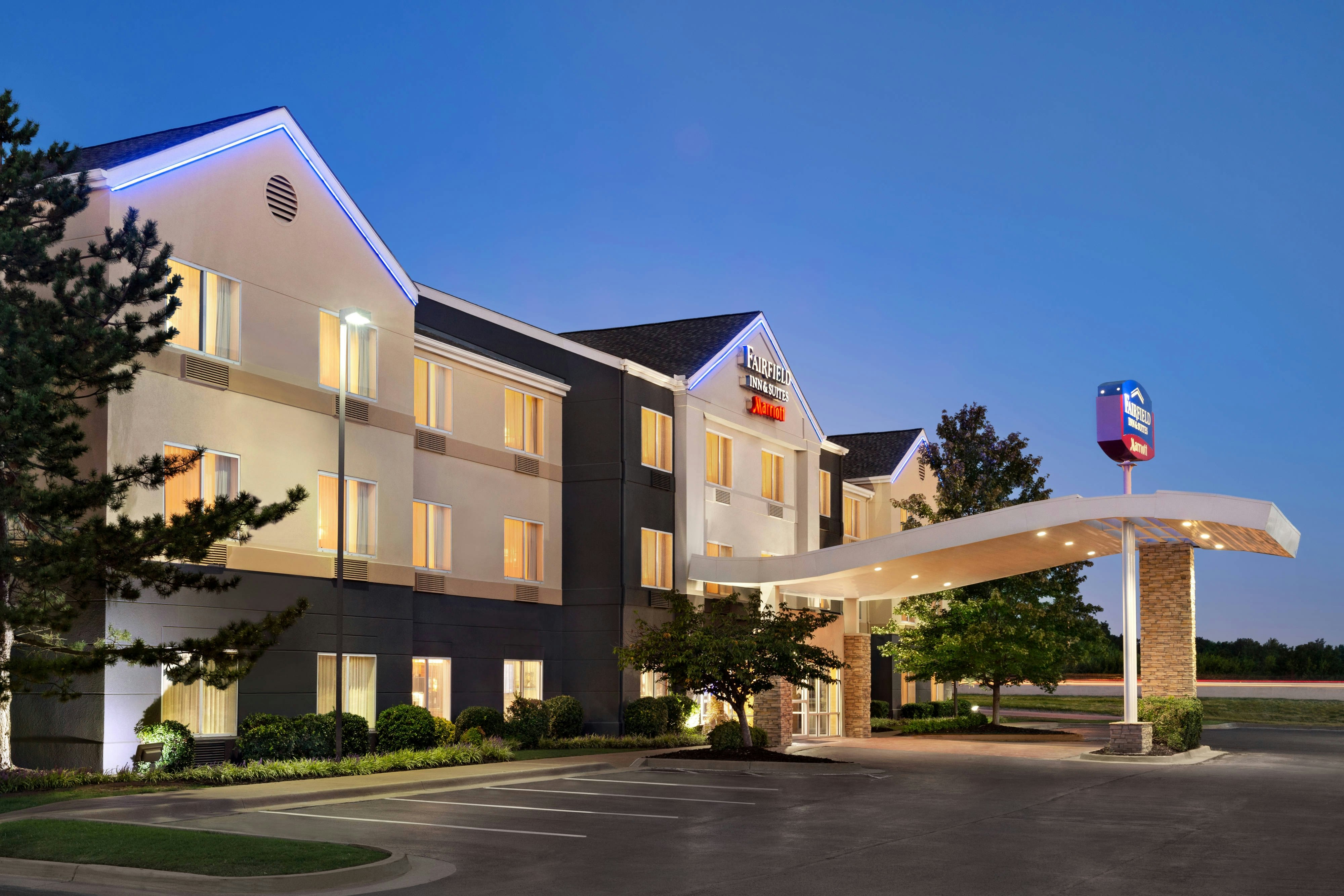 Fairfield Inn And Suites Tulsa Central 2/11