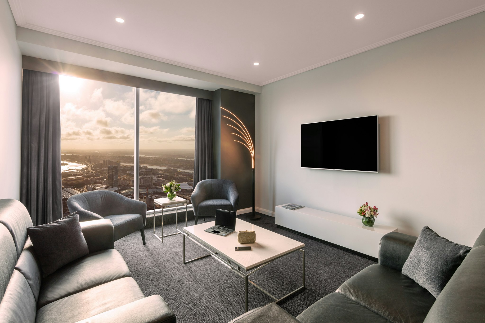 Meriton Suites World Tower 40/50