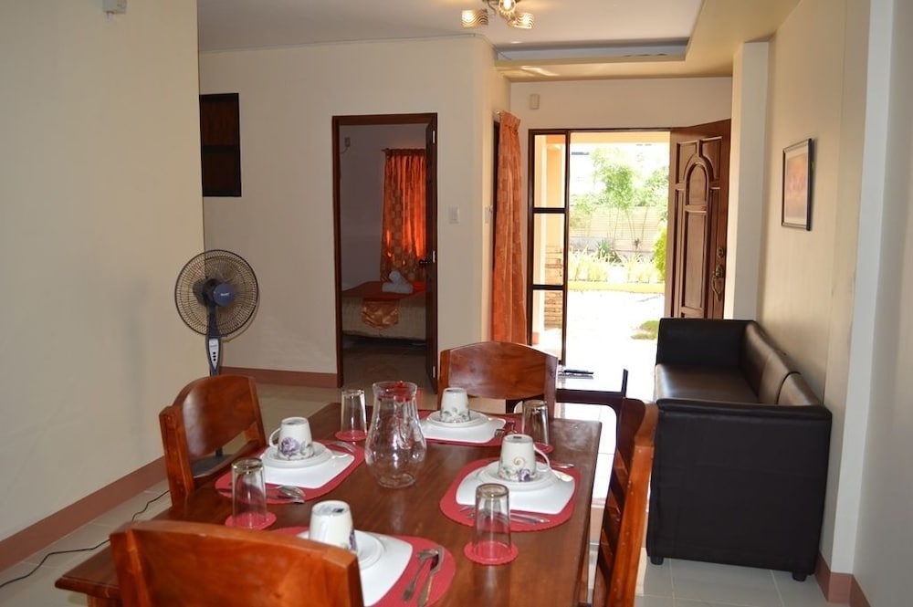 Manora Apartments And Guest House 41/66
