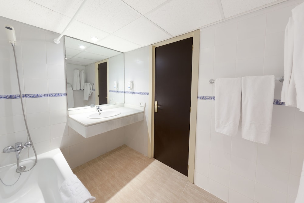 Suites Roc Portonova 66/67