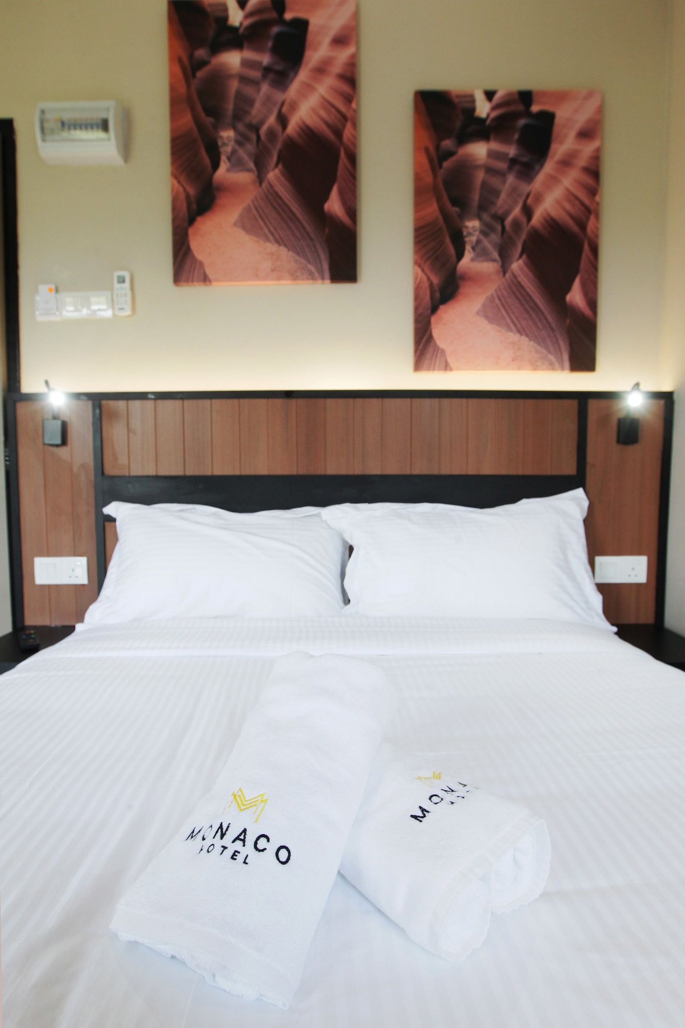 BUDGET, DOUBLE BED
