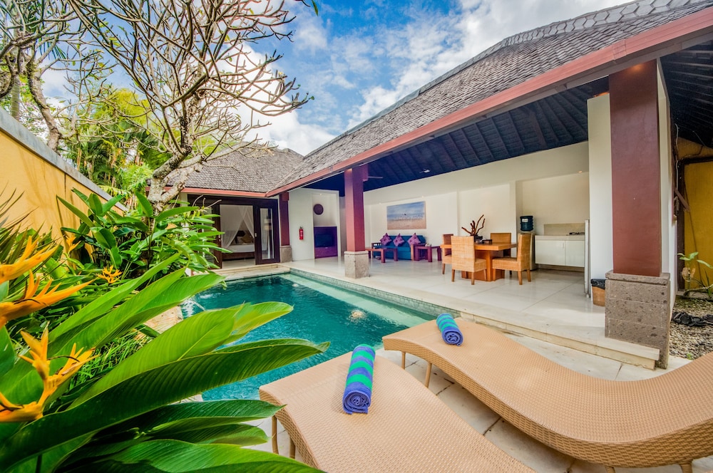 Nomad Hub Canggu Bali 11/22