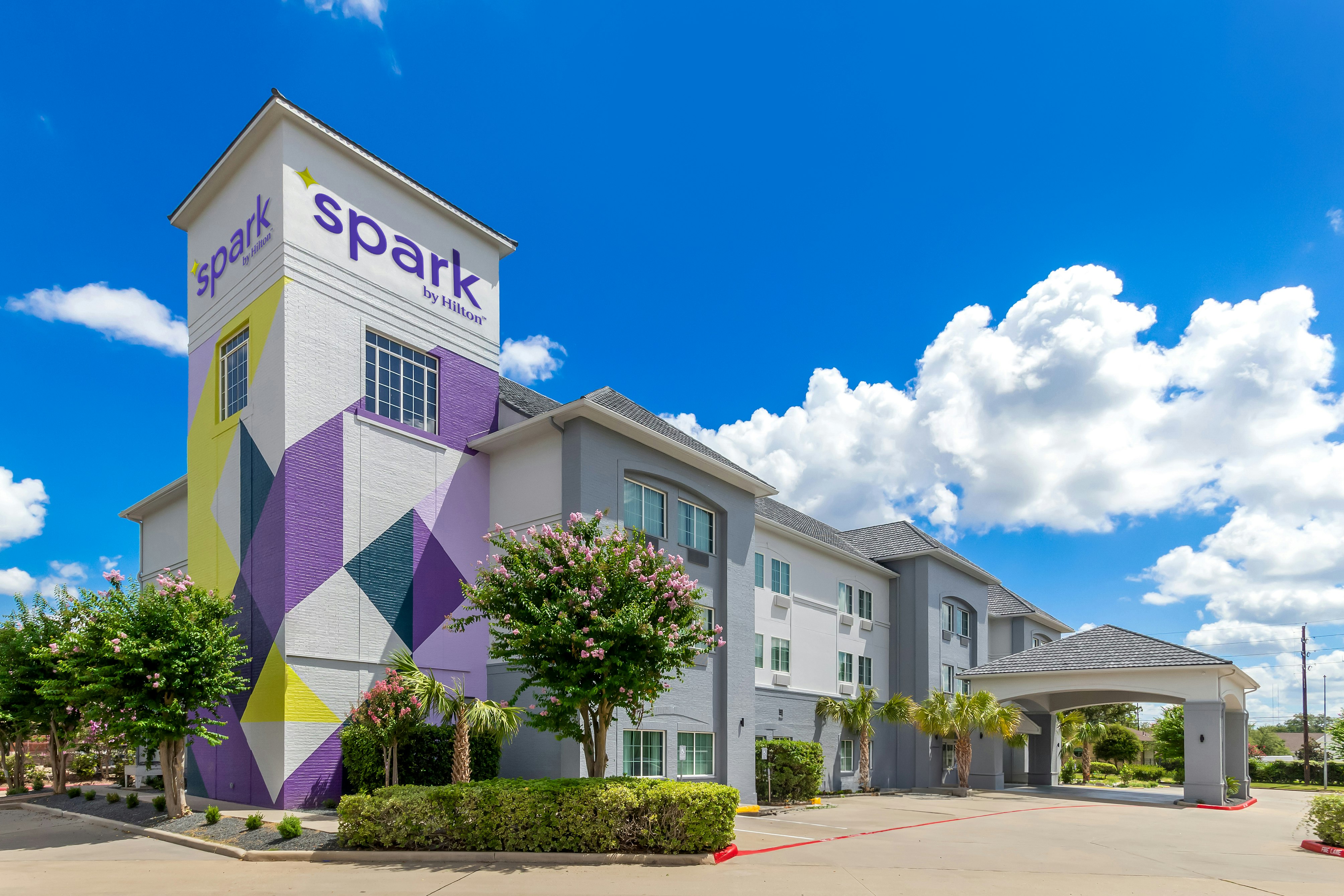 Spark by Hilton Missouri City 31/31