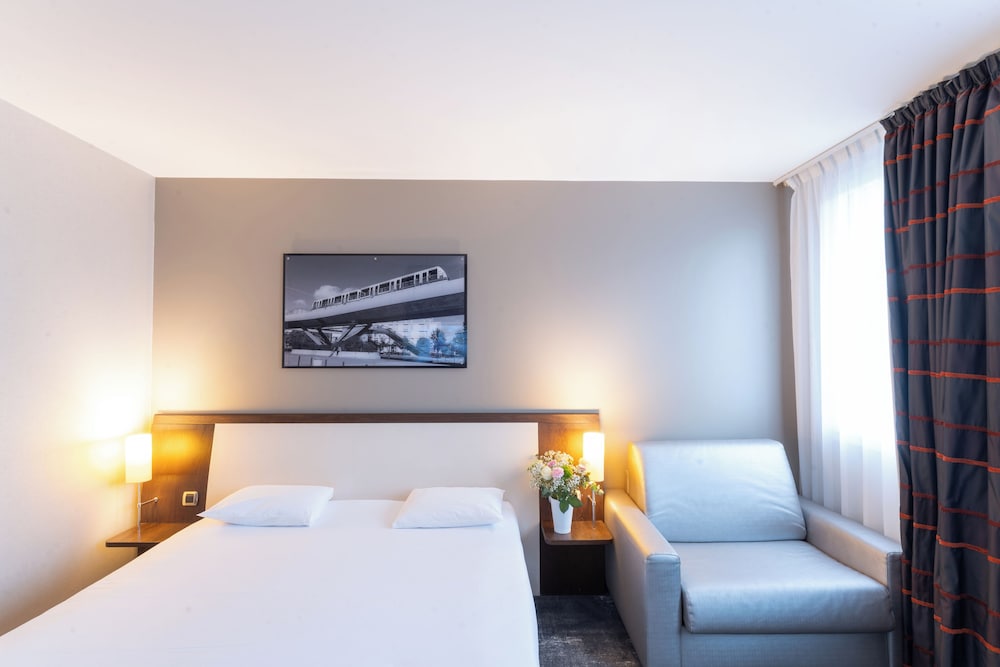 MERCURE RENNES CESSON 22/69