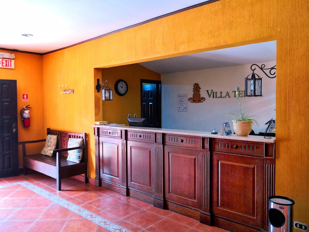 VILLA TERRA HOTEL 8/50