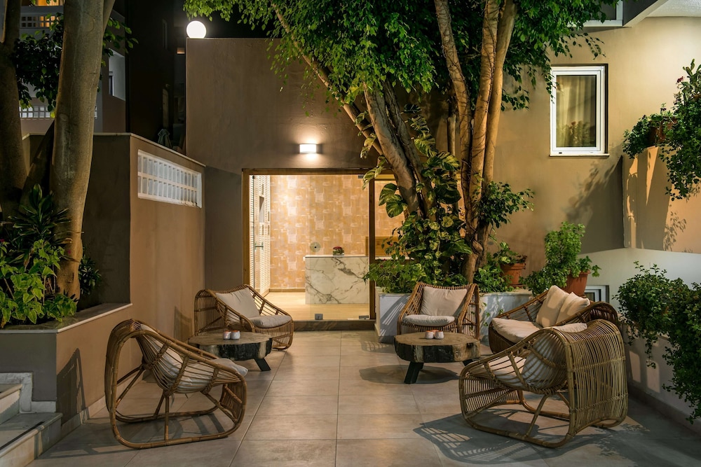 Troulis Apart Hotel 47/74