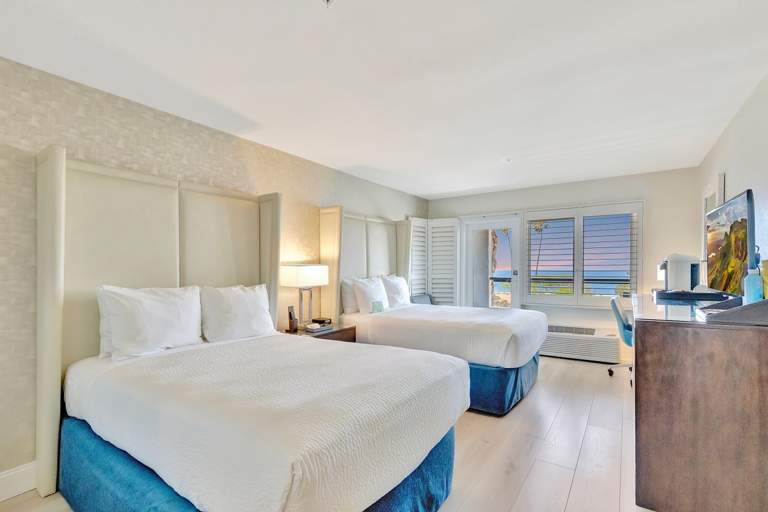 Ocean View Hotel 30/70