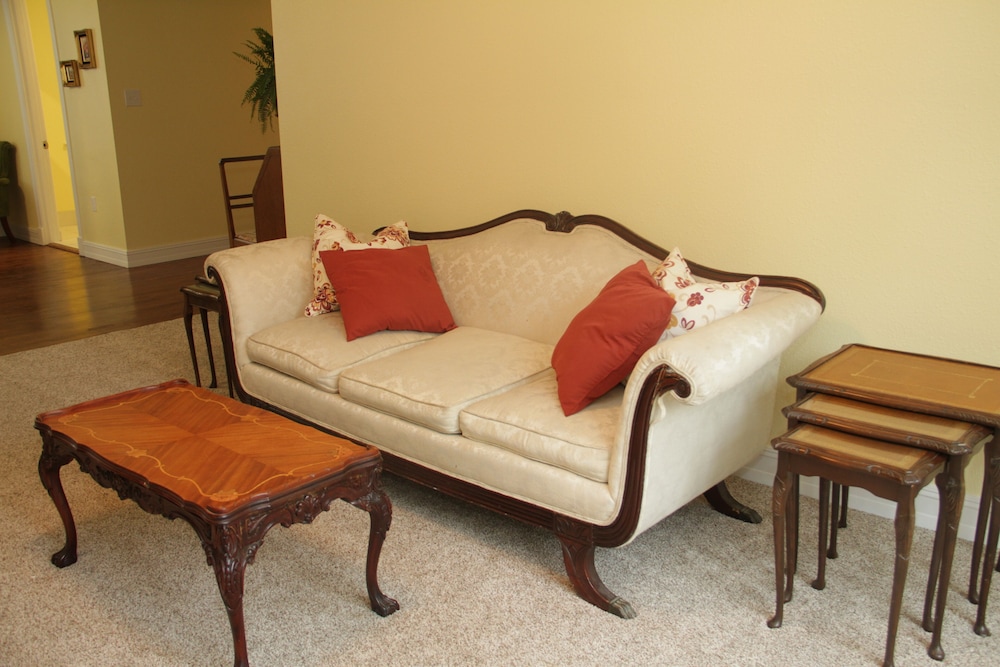 The Oaks Bed and Breakfast 39/60