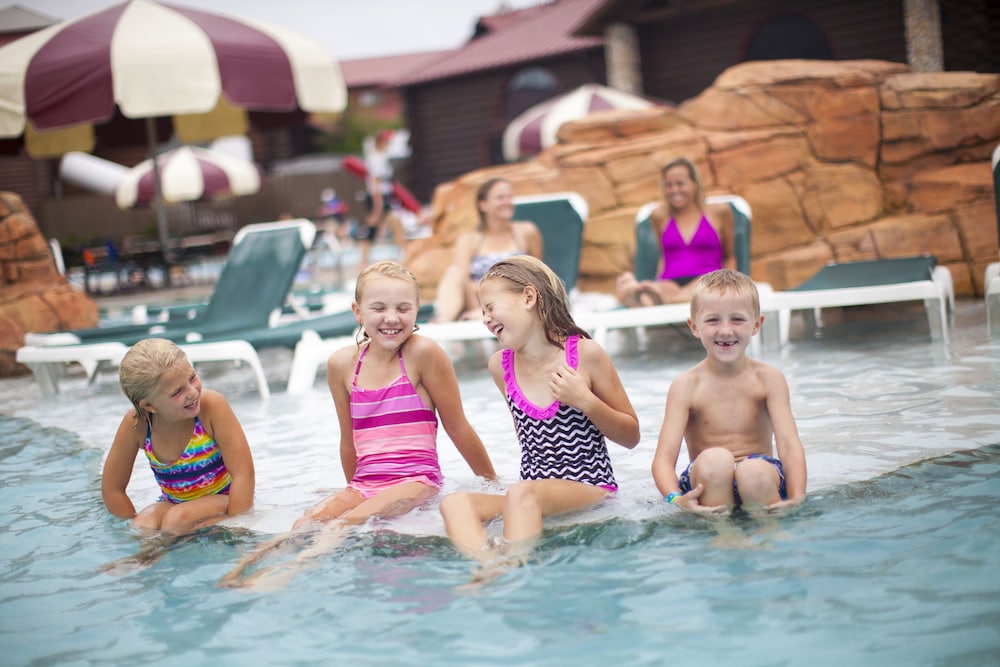 Great Wolf Lodge Sandusky Oh 51/68