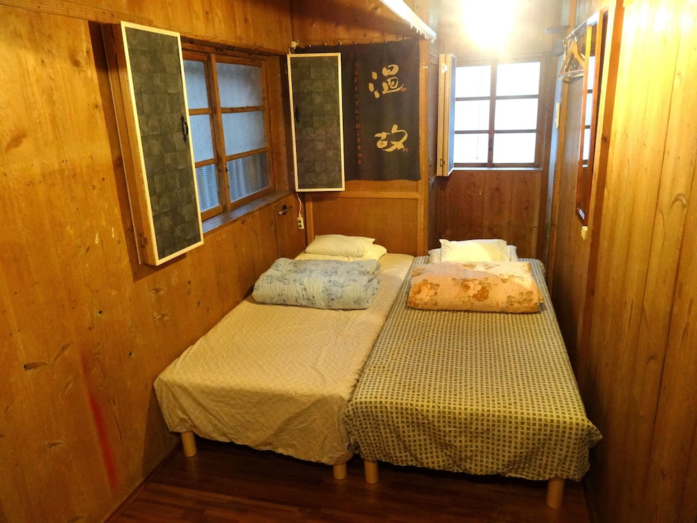 Goyah-So Guesthouse 45/72