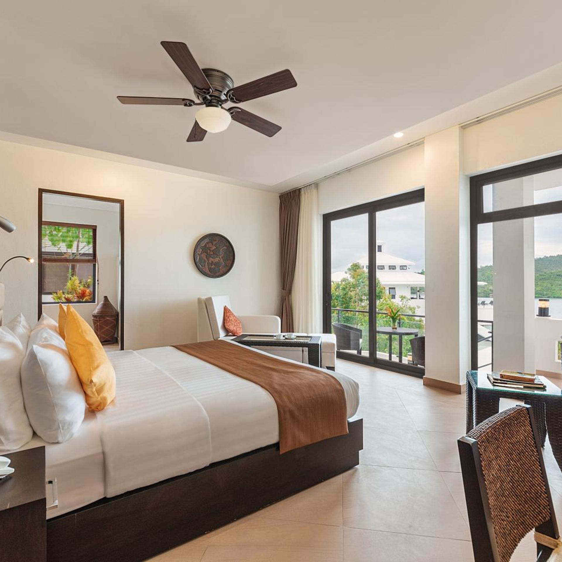 Hilltop Suite