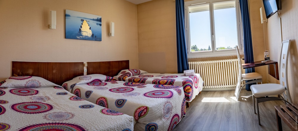 HOTEL CHRISTINA 18/57
