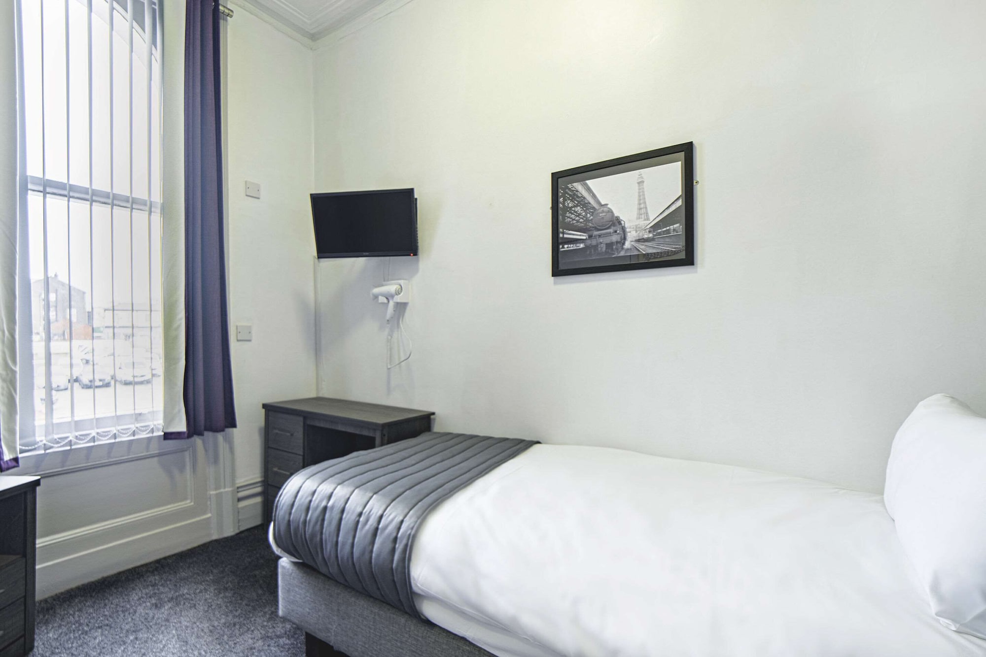 STANDARD, SINGLE BED