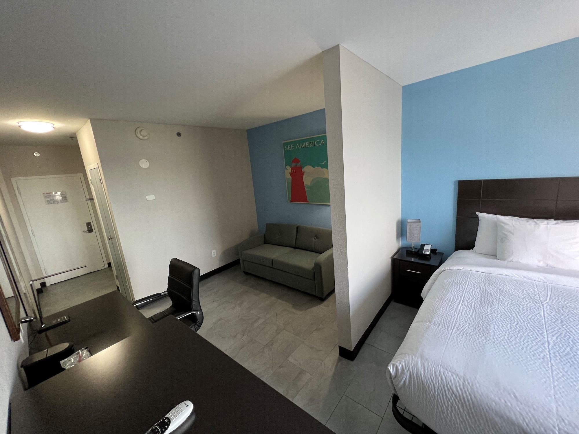 Deluxe, King Bed