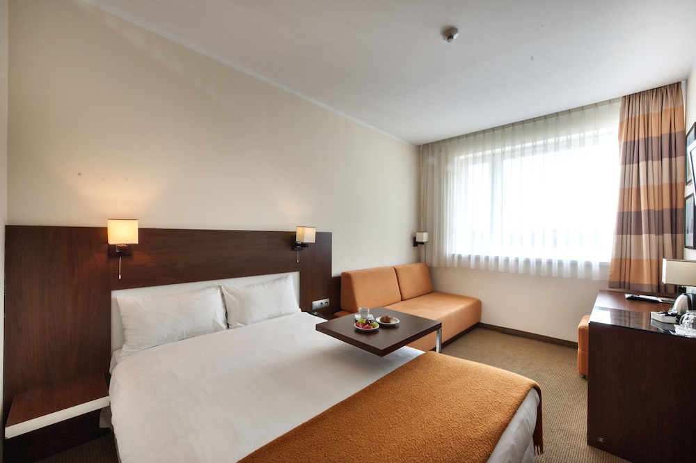Hotel Desilva Inn Katowice Airport 23/38