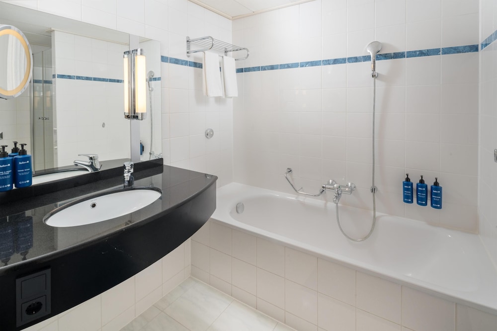 Radisson Blu Hotel Amsterdam Airport 78/80