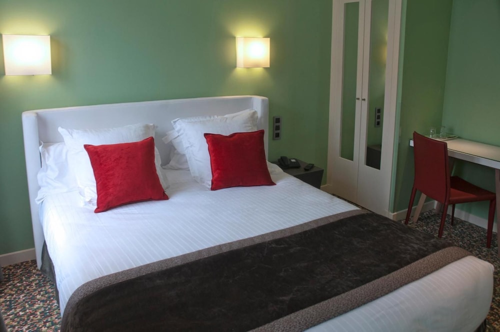 GRAND HOTEL MALHER 8/48