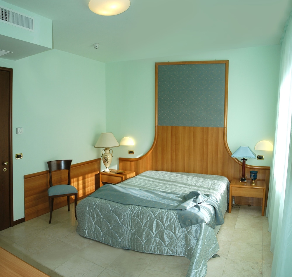 Hotel Royal 14/25