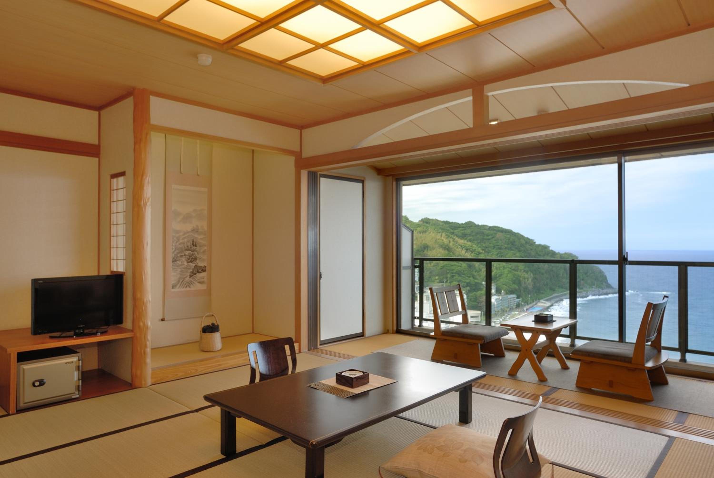 IZU RETREAT by Onko Chishin 33/51
