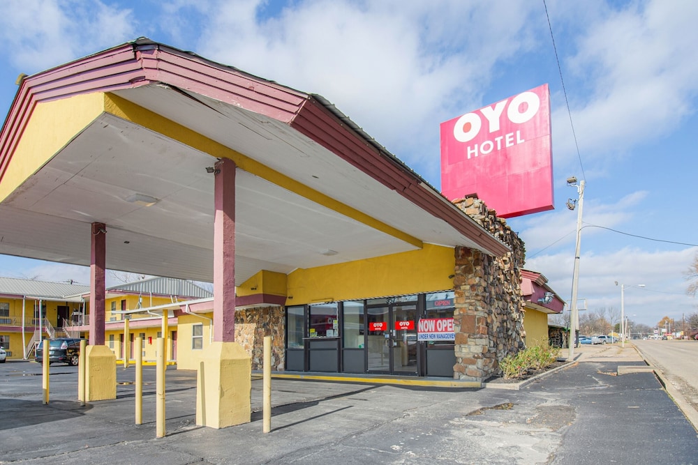 OYO Hotel Blytheville AR I-55 thumb 3